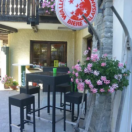 Mini-hôtel Baergsunnu 2*