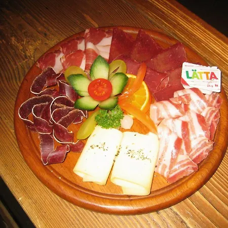 Πανδοχείο Baergsunnu 2*